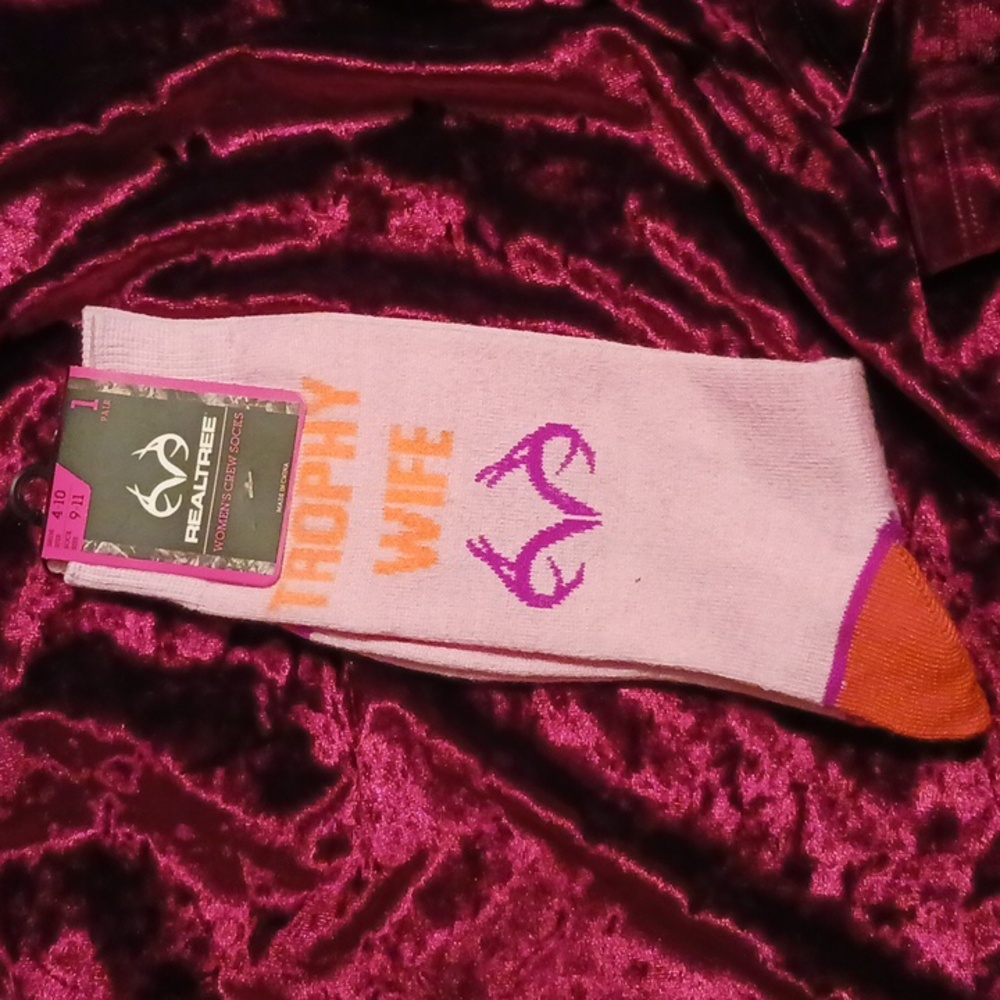 REALTREE WOMEN'S TROPHY WIFE CREW SOCKS
